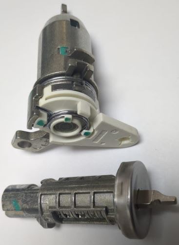 SET SWITCH B119  (IGNITION & DOOR)